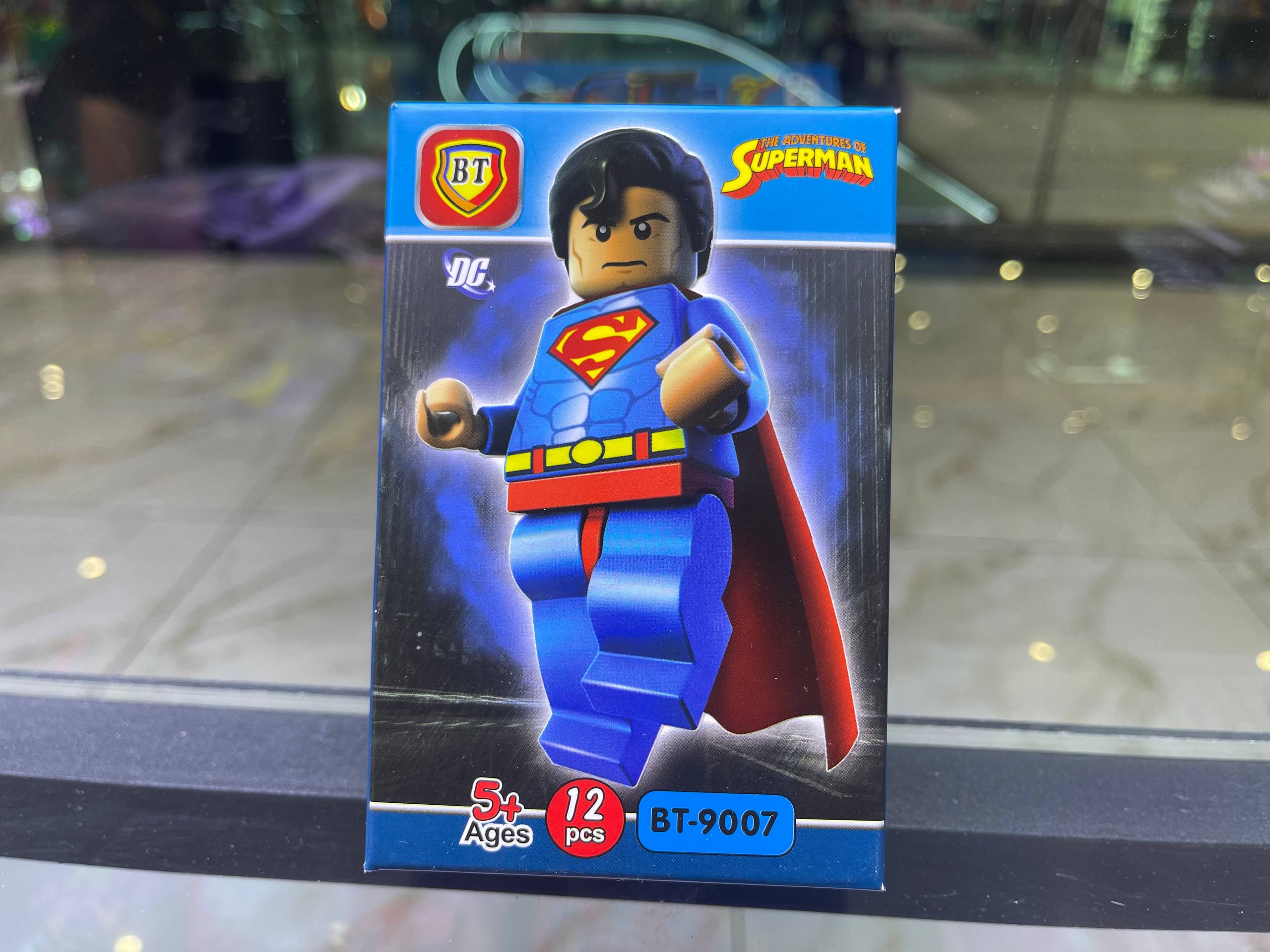 لگوی شخصیت Superman